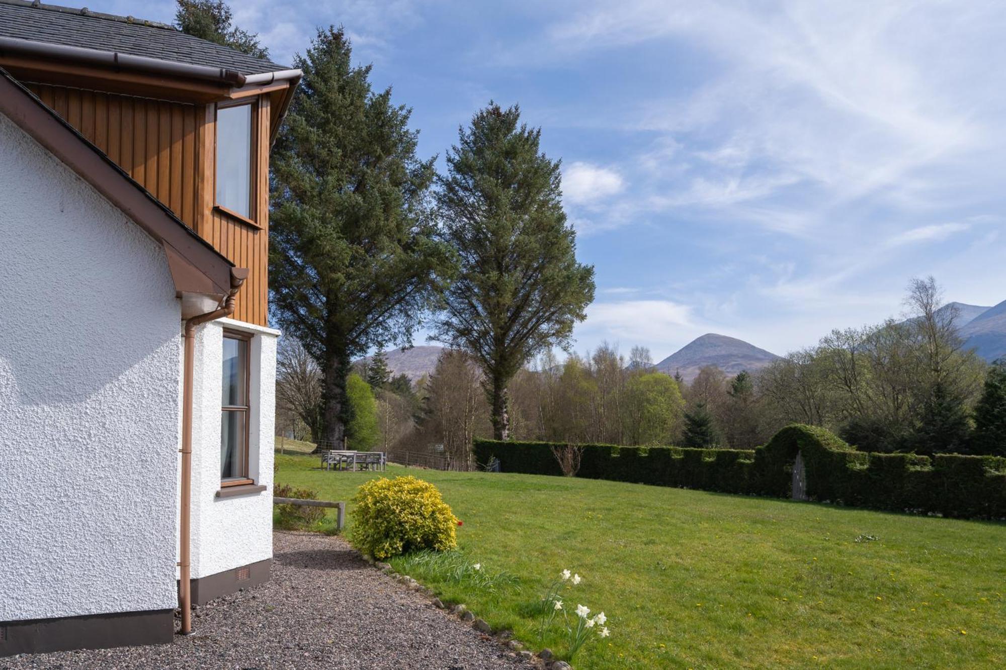 Mizpah Bed & Breakfast Near Ben Nevis Highlands Roybridge Exteriör bild